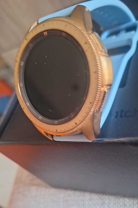 Смарт часовник Samsung Galaxy watch