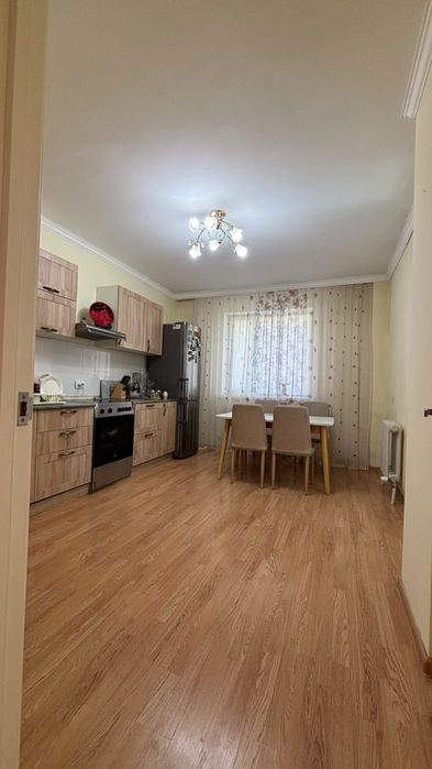 Продам квартиру 2 хкомнатную