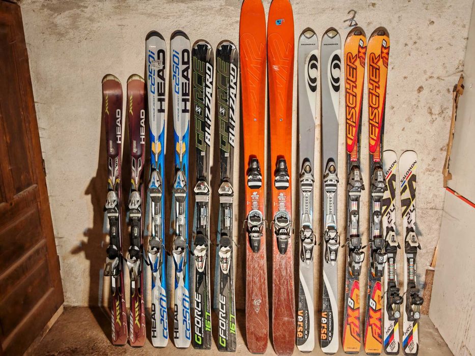 si snowboard casca bocanci