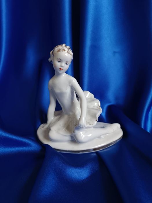 Статуэтка антиквариат