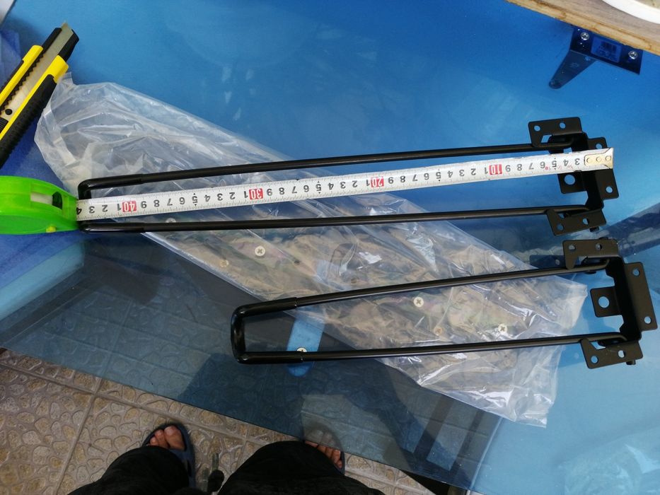 Метални сгъваеми крака за маси и столове