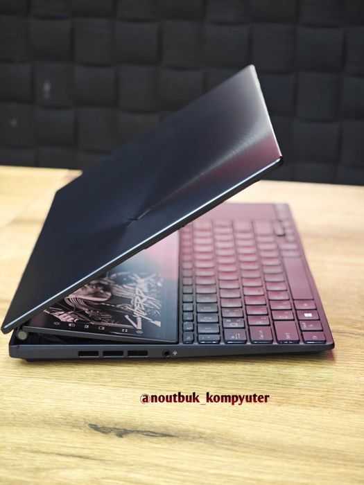 Мощный игровой   Asus Zenbook Duo Pro