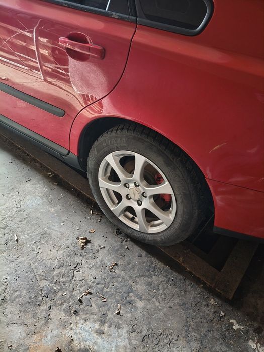 Vând mașină Volvo S40