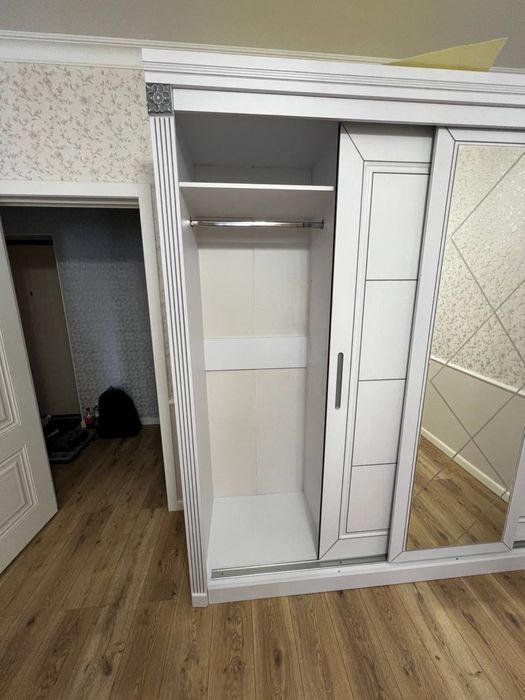 Продам шкаф купе