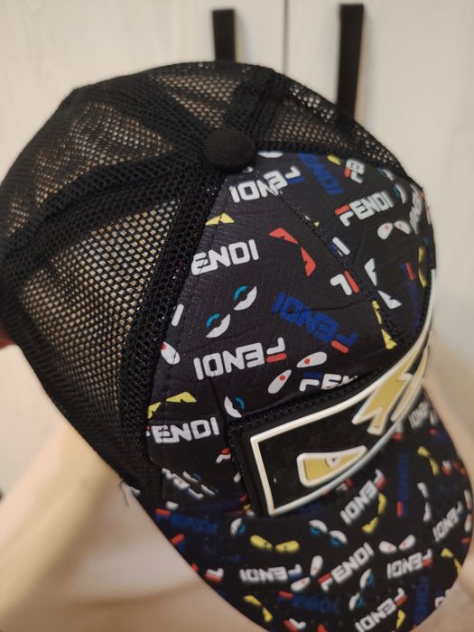 Șapcă Fendi foarte buna