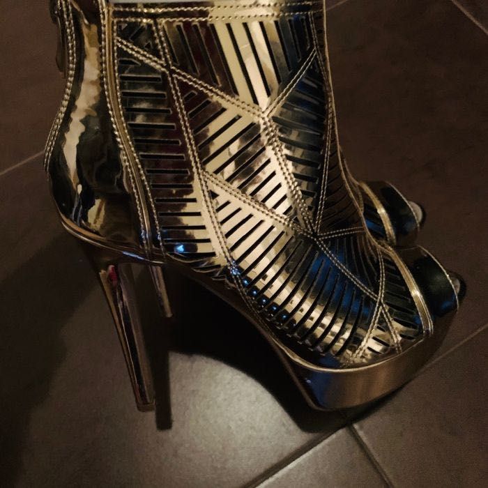 Луксозни златисти стилни вип боти УникатТопМодел Колекция VIP New25/26