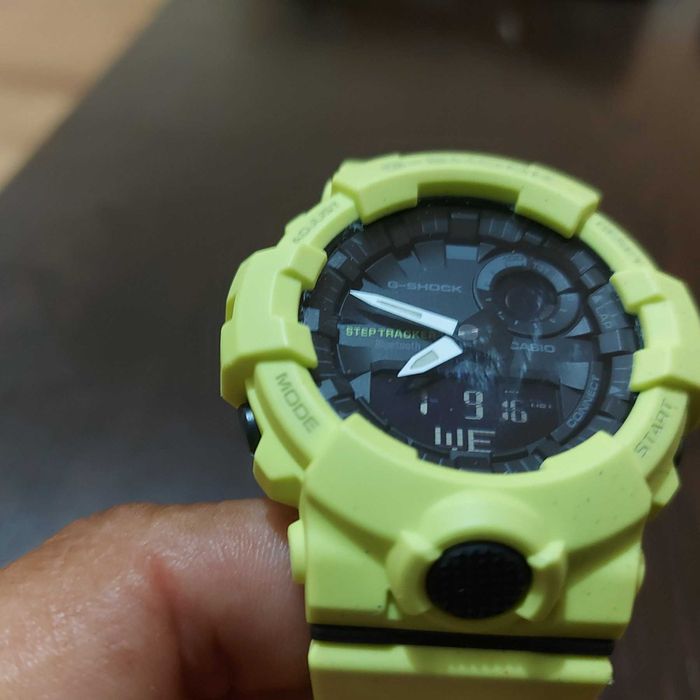 Часовник CASIO GBA - 800 в гаранция