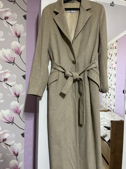 Продам пальто Maxmara