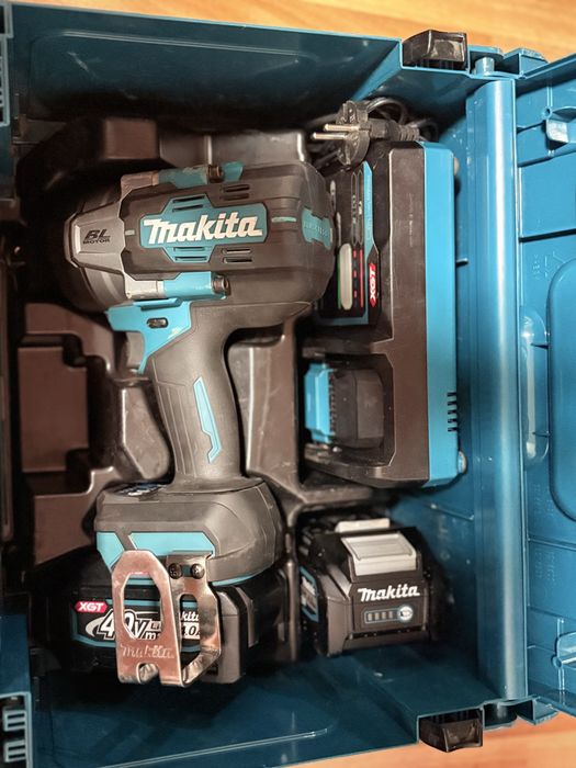 Vând cheie de impact profesională Makita TW001GZ din gama Makita XGT