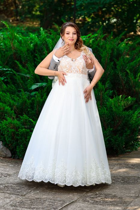 Vând rochie de mireasă