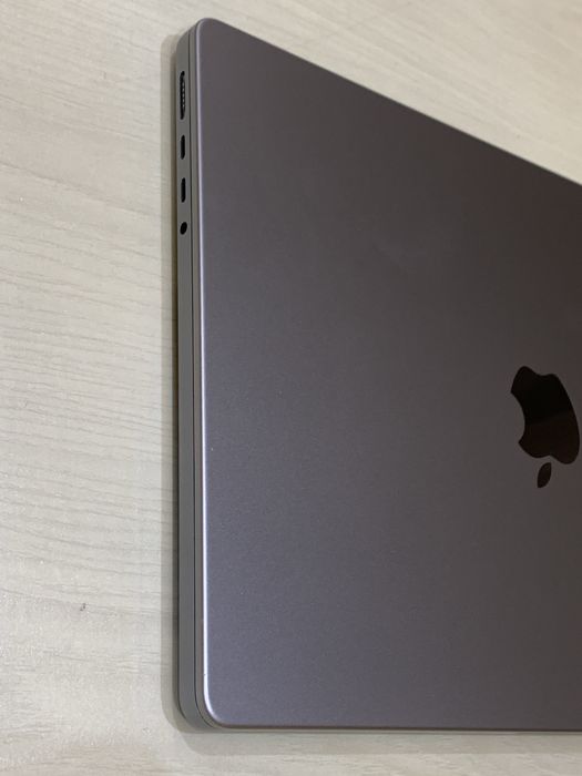 Macbook pro m1 pro 32/512 14