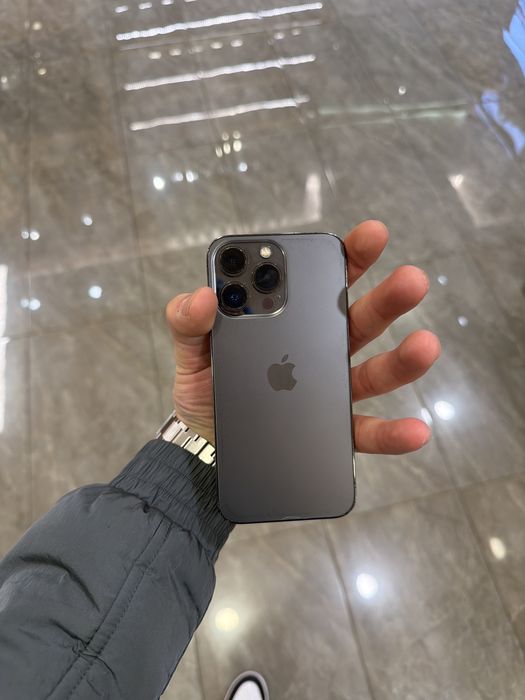 Продаю Iphone 13pro в оригинале