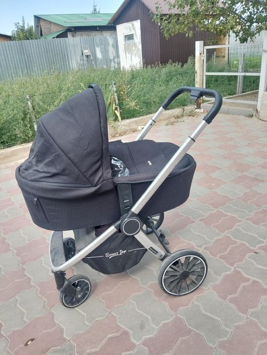 продам чёрную коляску