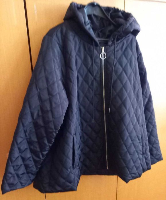 Ново дамско яке 5XL, черно, широко, не е носено