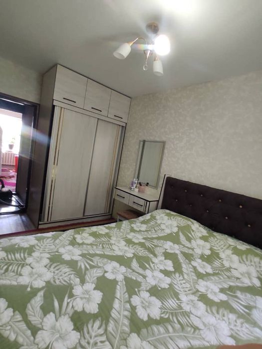 Продается кв 9-микрорайон 4 комнатная