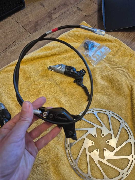 SRAM CODE R (2xManete + 2XDiscuri 200mm + Placute) -- TOTUL NOU 0KM