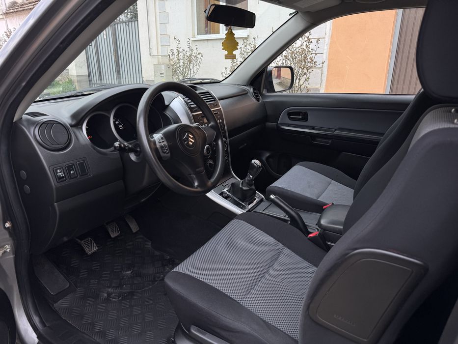 Suzuki grand vitara 2008 4x4 recent adus