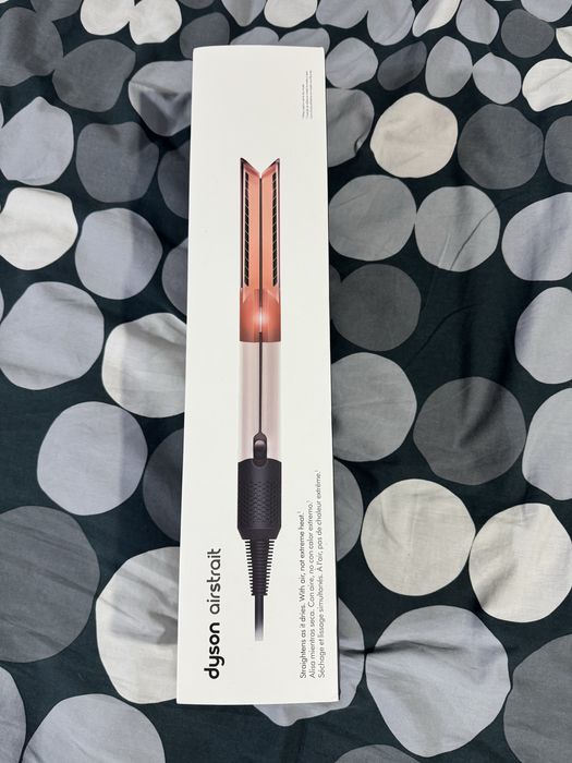 Dyson airstrait преса за коса