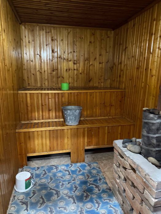 Эски шахар 50 йиллик светофор енида.