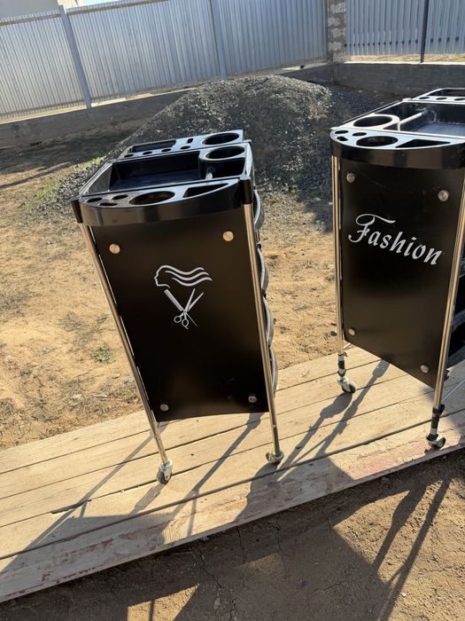 Помощник парикмахерский