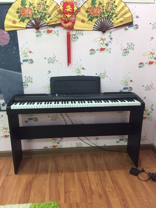 Продается цифровое Пианино