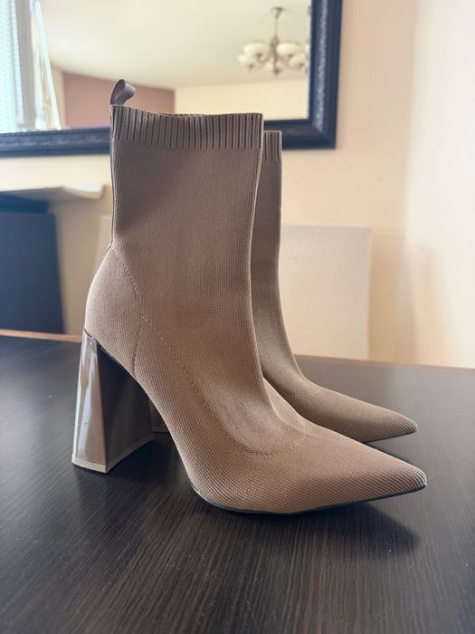 Обувки с ток 37 номер