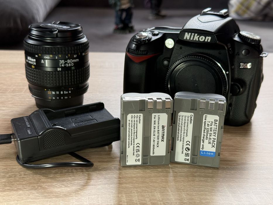 Nikon D90 и обектив