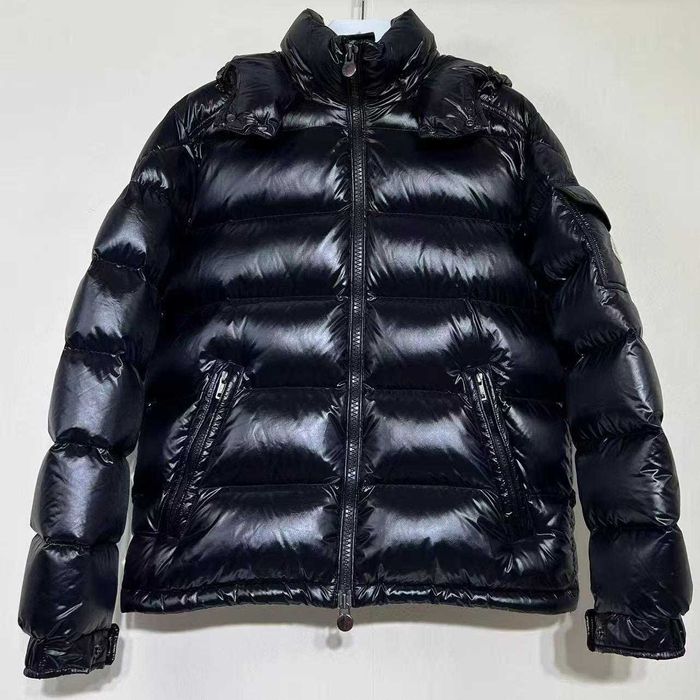 Geaca Moncler Maya cu puf barbati