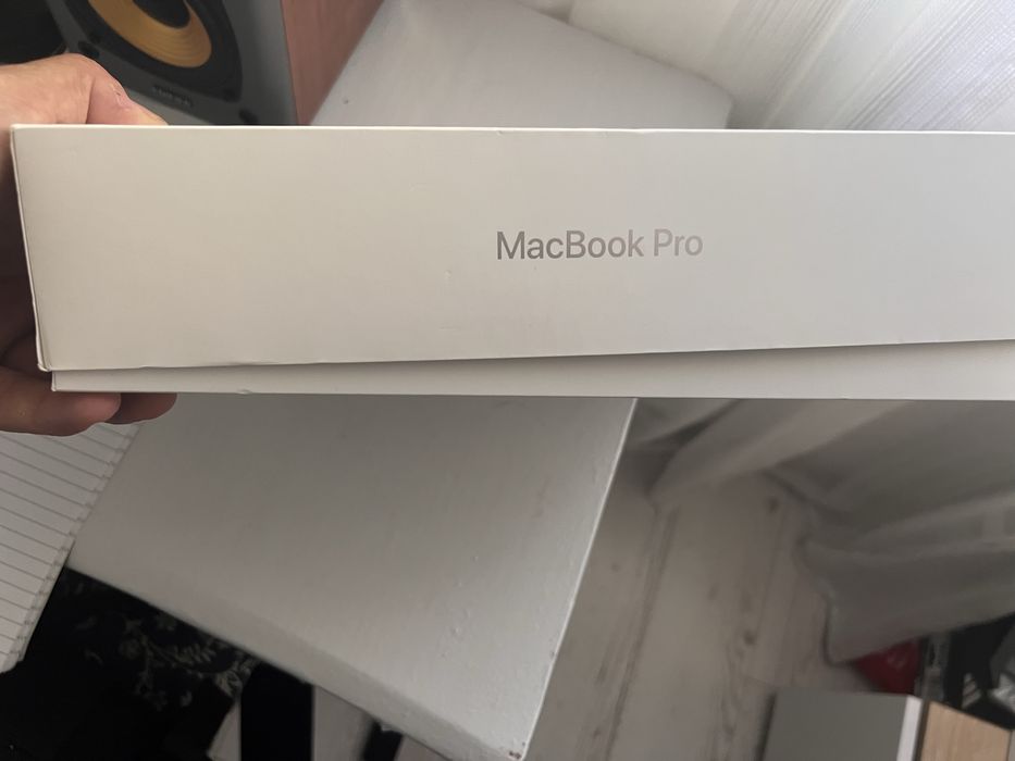 Macbook Pro 2018 i7