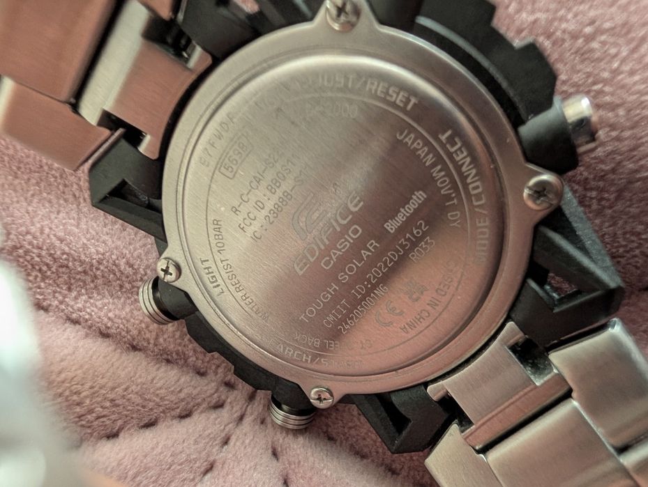 Casio Edifice solar cu bluetooth