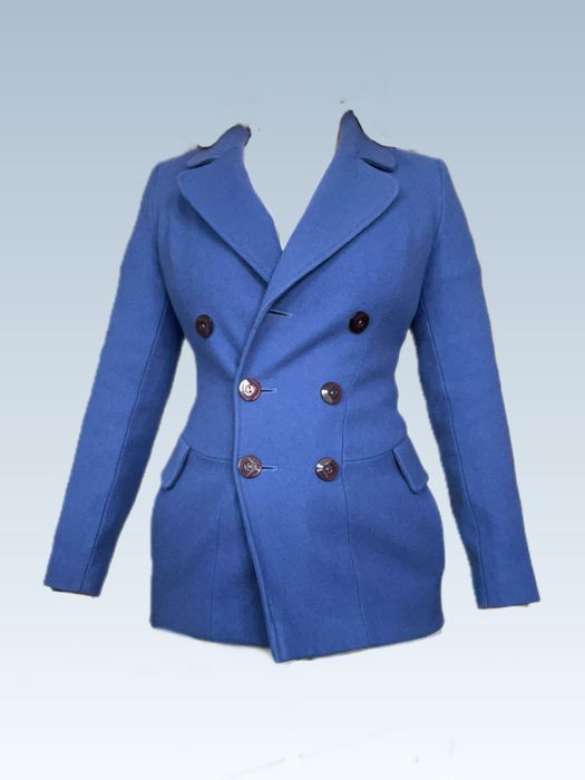 Продам шерстяное укороченное пальто