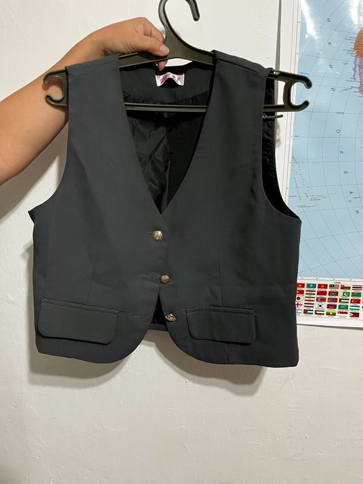 Продам жакет юбка новый