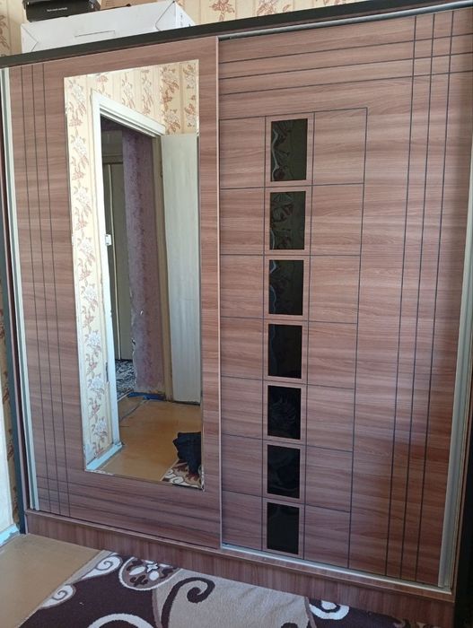 Шифанер гардероб сотилади