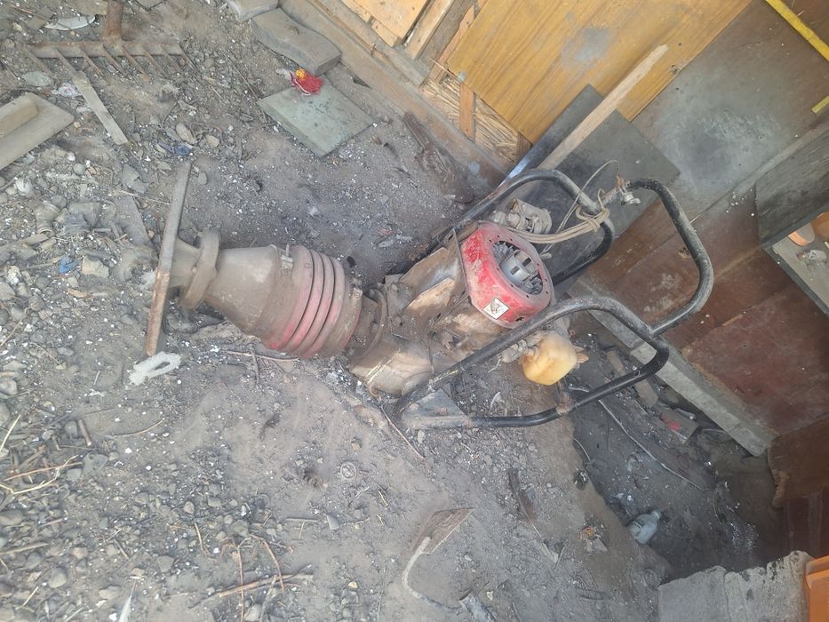 Вибратор срочно продам