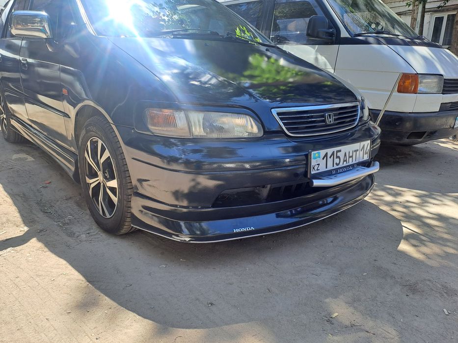 Продам хонда одиссей в отличном состояние