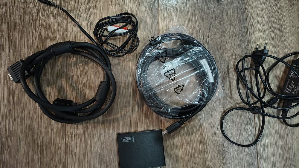 Cablu hdmi-hdmi displayport -displayport