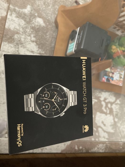 Часовник huawei в прекрасно състояние !