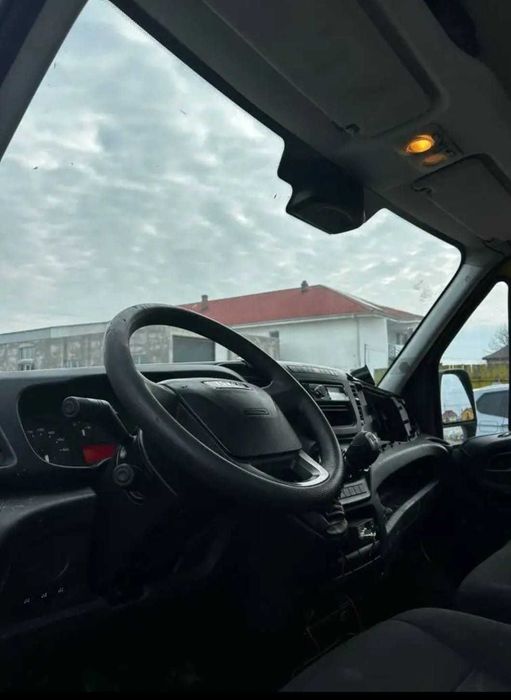 Autoplatforma IVECO Daily