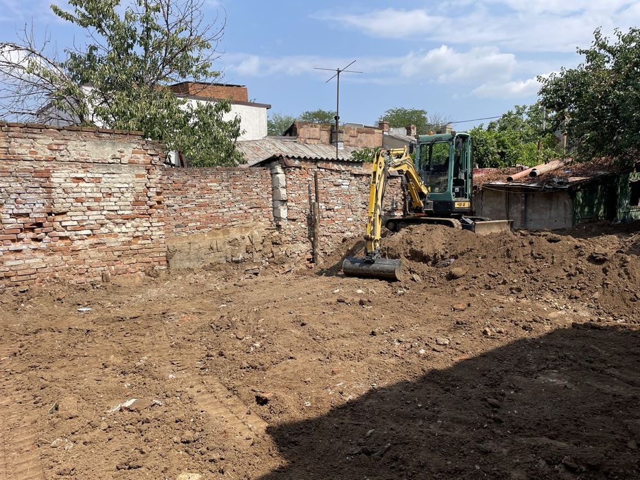 Inchiriez Miniexcavator Bobcat