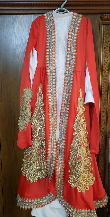 Ansambl koylak sarisi bn