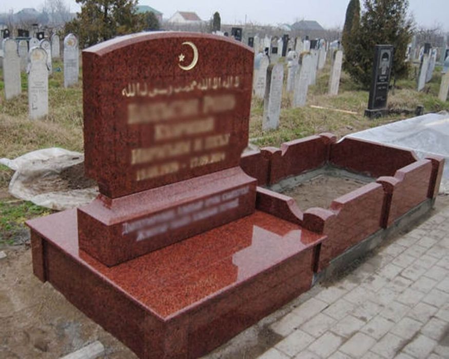 Эксклюзивные и стандартные памятники, собственная производства