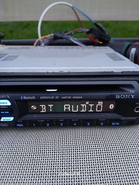 Radio mp3 cd  casetofon bluetooth SONY mex bt 2500 4 x 52W ( audi dacia opel ford seat skoda vw )