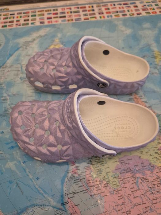 Детские шлепки Crocs