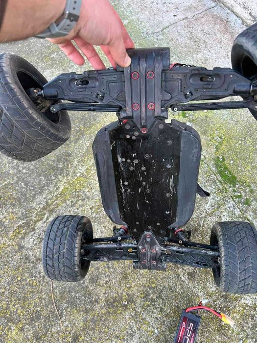 РЦ количка/ радиоуправляема/ тръги;бъги модел team corally 1:8 мащаб