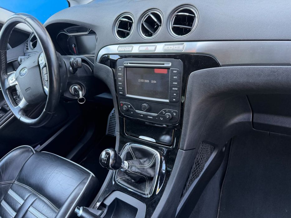 Продавам Ford s-max individual