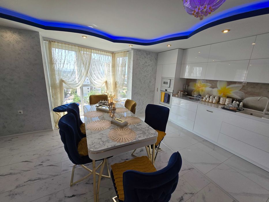 Продава се Тристаен апартамент в Велико Търново, Център - 130 кв.м за 1808 €/кв.м - Снимка #4