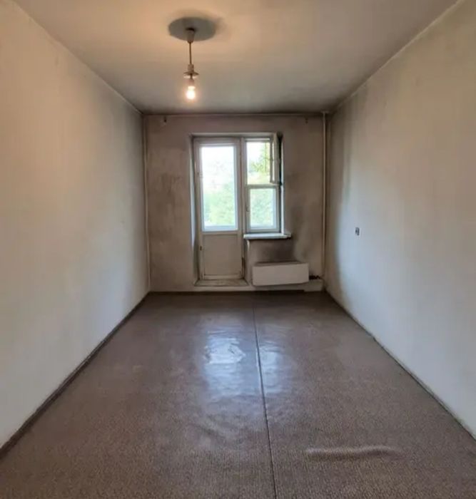 продам 3-х ком. 72кв. 3мкр. 2-этаж