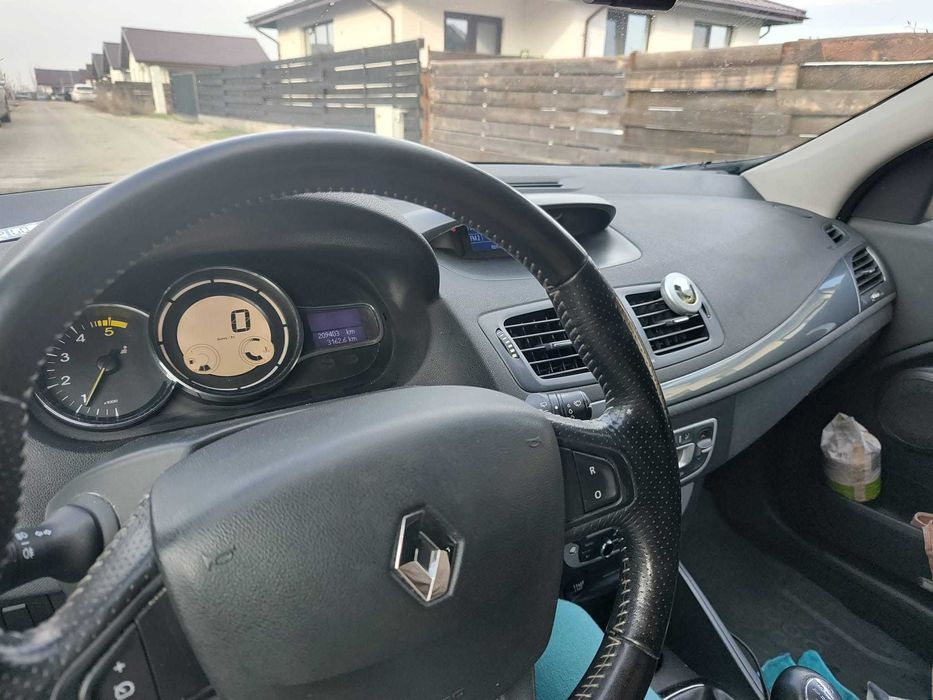Renault Megane 3 albastru 2013