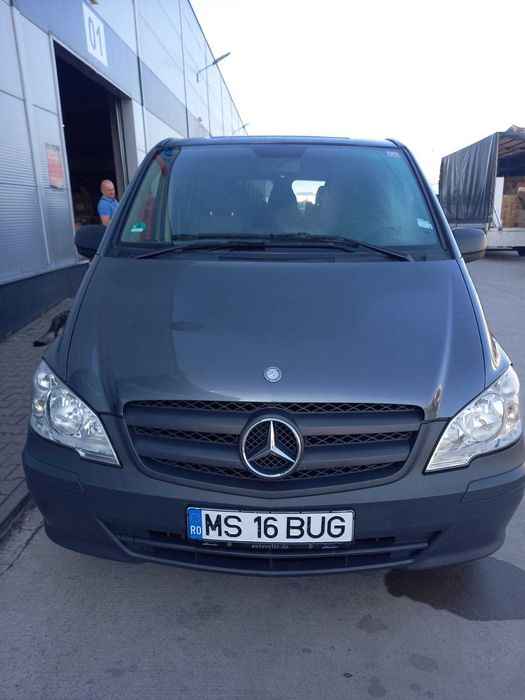 Mercedes Vito 113 CDI 8 locuri stare tehnica si estetica impecabila