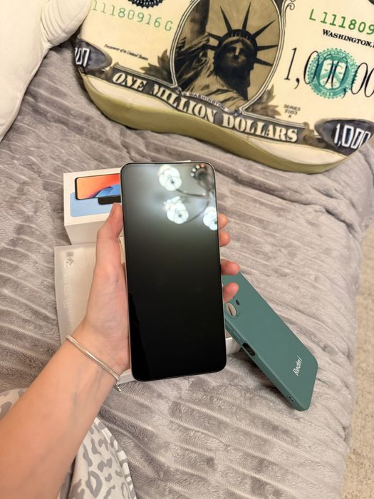 Продам Xiaomi Redmi 12 4/128 gb Polar Silver - Алматы